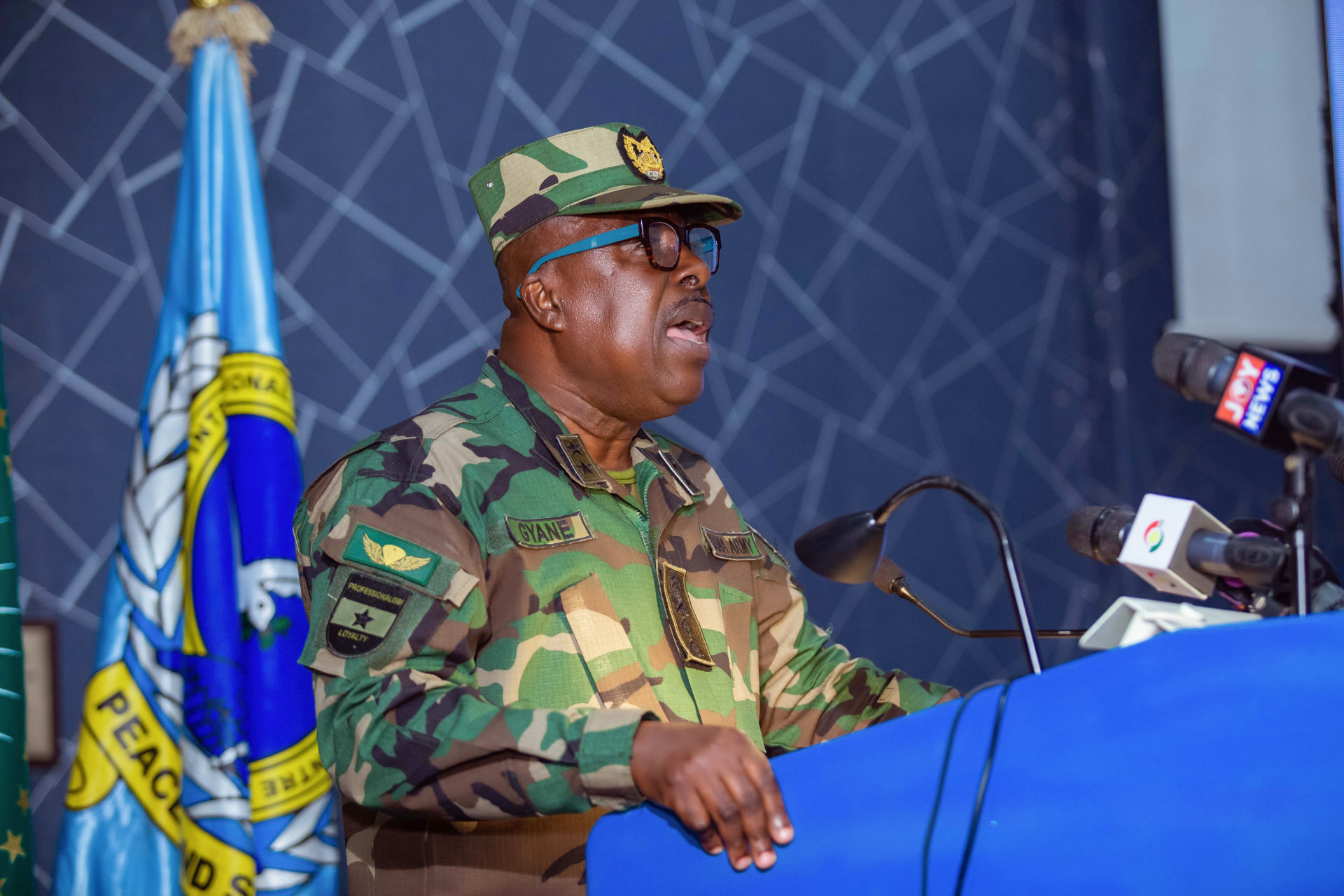 The KAIPTC Commandant delivering his welcome address at the podium